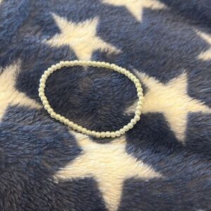 Cute pearl bracelet